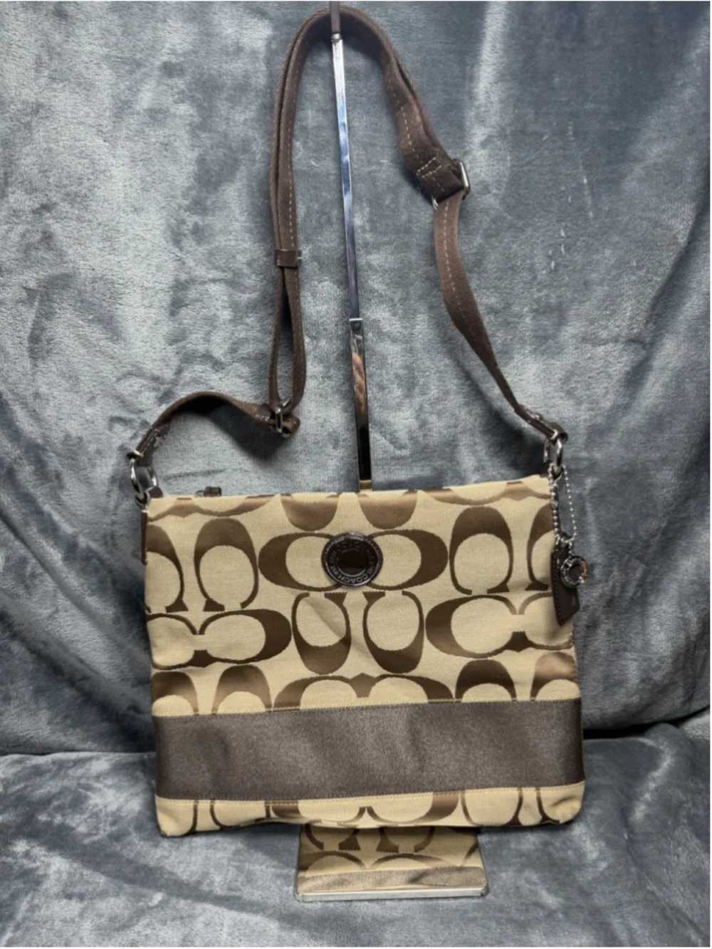 Coach Signature F19220 Crossbody Shoulder Handbag Purse Brown
